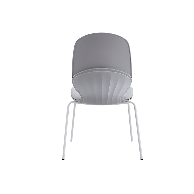 Discover Lounge Chairs: Comfort Meets Modern Design