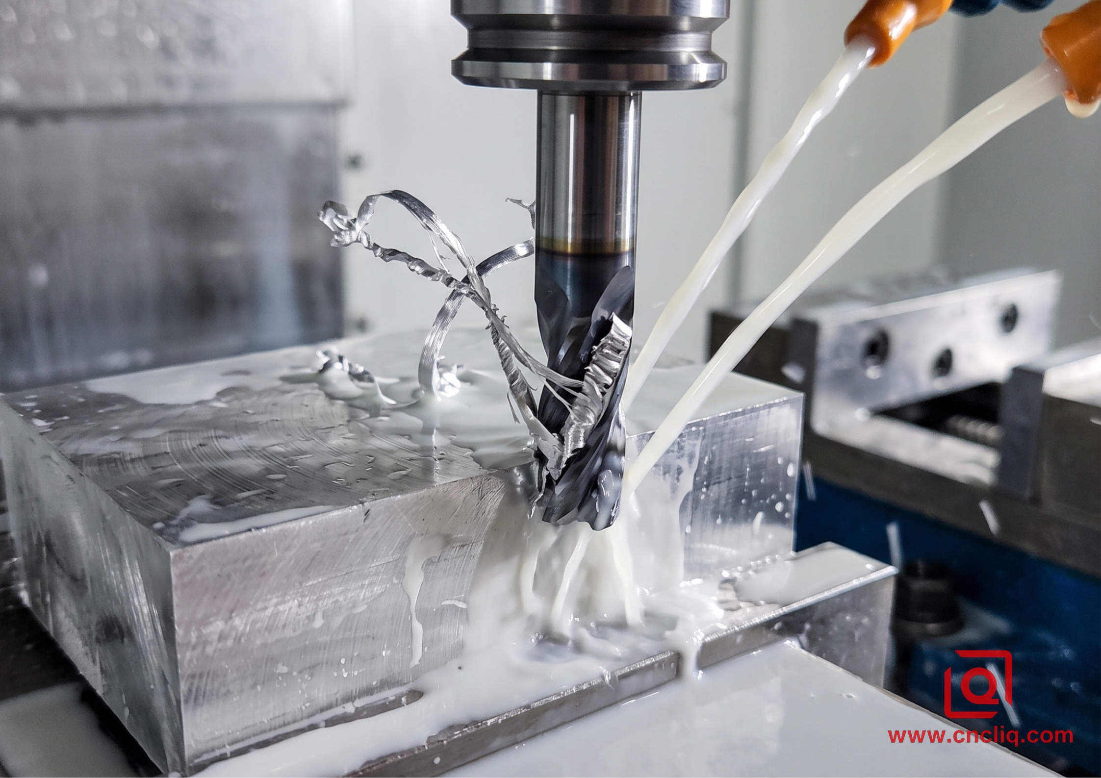 Machining Aluminum OEM Parts3.png